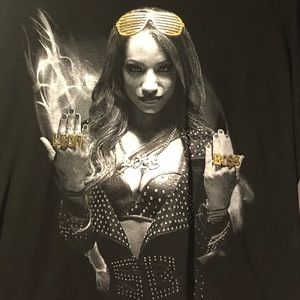 Sasha Banks WWE Men’s Large T-Shirt